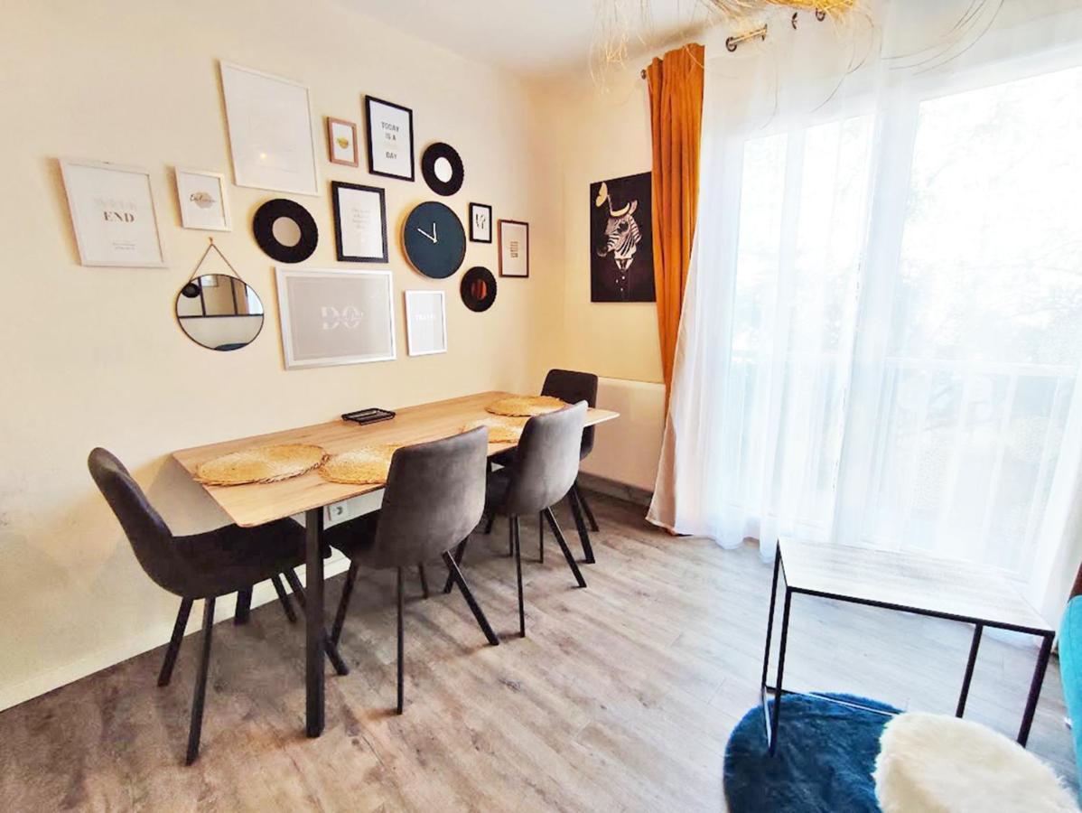 L'Escampette, Duplex T3, Centre Luchon, Wifi, Casier A Skis, 4 Personnes Bagneres-de-Luchon Екстер'єр фото